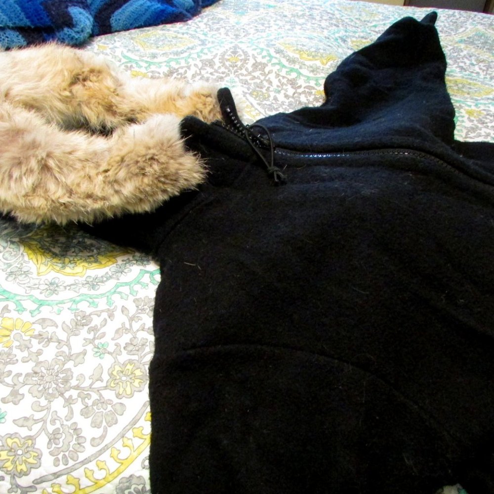 LADIES PRE-OWNED WINTER COAT  WOLFSONG WEAR  SIZE LARGE